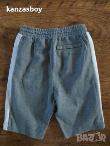 PUMA Men's Archive T7 Bermuda Shorts - страхотни мъжки панталони КАТО НОВИ, снимка 7 - Спортни дрехи, екипи - 36855786