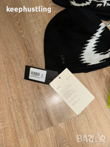 Зимни Планински Сноуборд Топли Шапки Oakley x Piet, снимка 3 - Шапки - 52811837