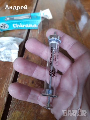 Стара стъклена спринцовка Chirana #2, снимка 4 - Други ценни предмети - 52296754