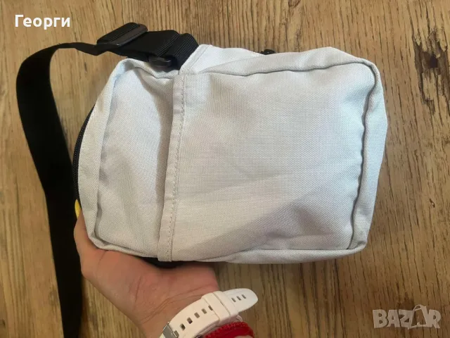 Чантичка за през рамо Levis , снимка 2 - Чанти - 50402861