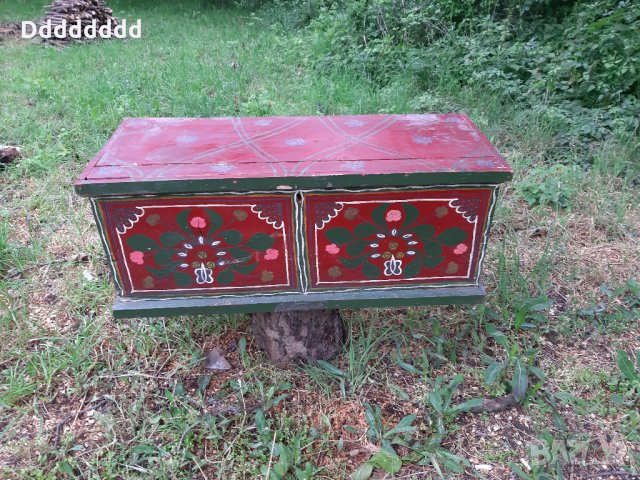 Антикварен-Стар Рисуван Дървен Родопски Сандък