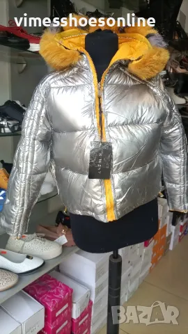 Детско яке-двулицево, снимка 2 - Детски якета и елеци - 47459106