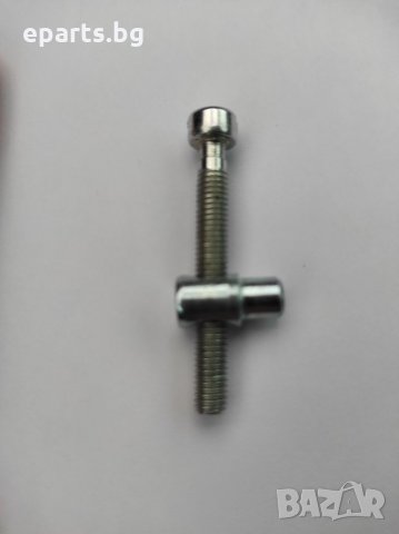 Обтягащ болт за резачка 