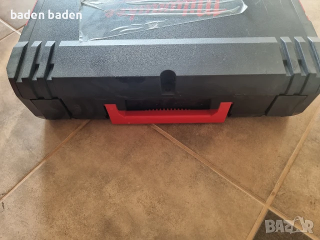 Milwaukee - празен куфар за инструменти, снимка 3 - Куфари с инструменти - 51427226