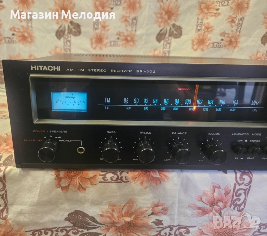 Ресивър Hitachi SR-302 В отлично техническо и визуално състояние., снимка 3 - Ресийвъри, усилватели, смесителни пултове - 52361172