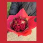 Букети от сатенени рози , снимка 1 - Изкуствени цветя - 43434196