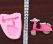 Мотокар Мотоциклет Тротинетка силиконов молд форма фондан шоколад гипс декор, снимка 3