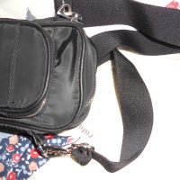Нова Чанта за През рамо за документи и ключове, снимка 2 - Чанти - 42552060