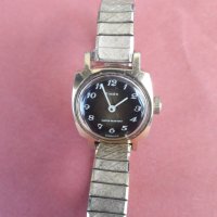 Стар дамски механичен часовник -Timex, снимка 2 - Антикварни и старинни предмети - 28647543