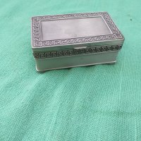 Луксозна метална кутия, снимка 1 - Други ценни предмети - 34584688