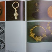 Книга - Велико Търново- Средновековна и възрожденска култура, снимка 4 - Специализирана литература - 32665624