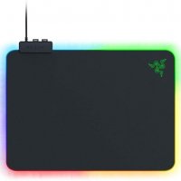 Подложка за мишка Геймърска Razer Firefly V2 Medium 355mm x 255mm x 3mm RGB Подсветка, снимка 1 - Клавиатури и мишки - 36816256