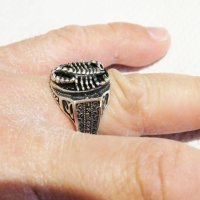 мъжки сребърен пръстен, старинен, красив със скорпион и много инкрустирани камъни марказити , снимка 5 - Пръстени - 32467396