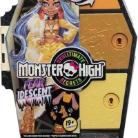 Кукла Monster High Cleo De Nile с гардероб с 15 изненадващи модни аксесоара, снимка 6 - Кукли - 43972615