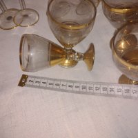 Антикварен сервиз за ракия  гравирани чаши богато позлатени с широк златен кант , снимка 6 - Антикварни и старинни предмети - 39096206