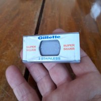 Стара кутийка от ножчета за бръснене Gillette, снимка 2 - Колекции - 33070931