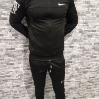 Спортен екип Nike от полиамид , снимка 1 - Спортни дрехи, екипи - 37864185