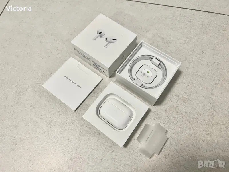 Оригинална кутия Apple Airpods Pro с кабел, снимка 1
