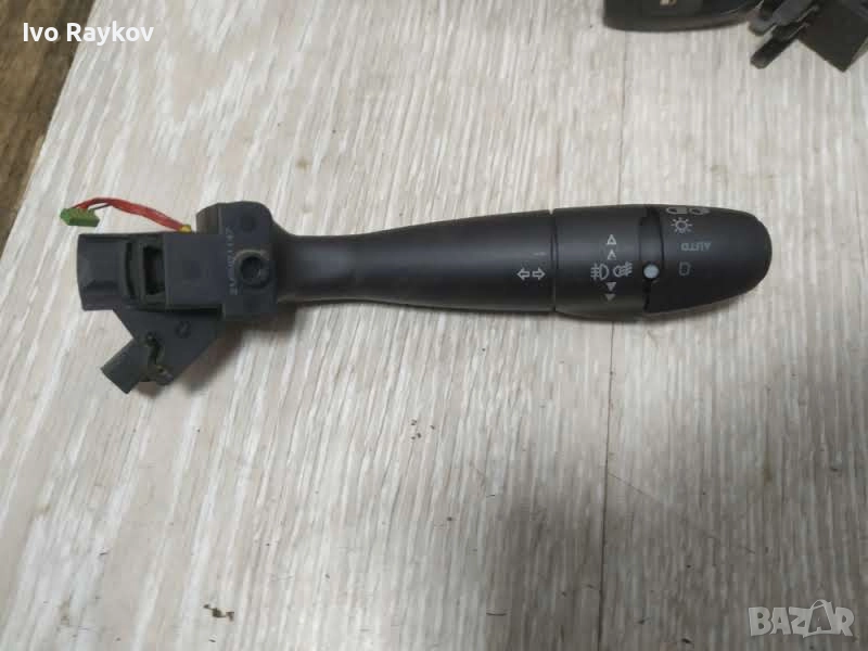 Лост за мигачите Peugeot 307, 206 , 207, снимка 1