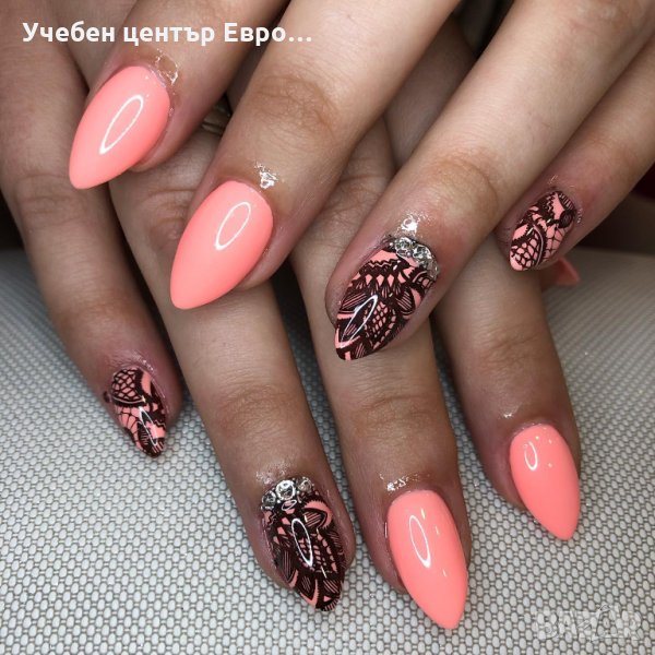 Курс Маникюр, педикюр и ноктопластика в град Враца, снимка 1