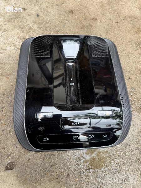 Продавам оригинален таванен плафон / лампа с SOS модул за Mercedes-Benz.  W213 GLE/GLC/GLS, снимка 1