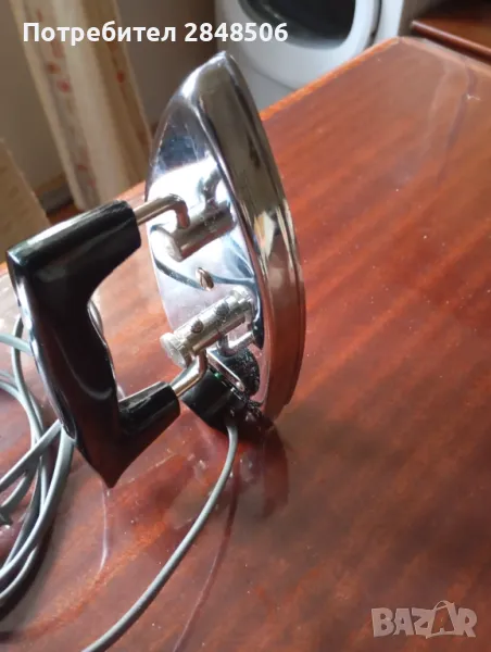 Ретро мини туристическа сгъваема ютия.Размери 8,5см/19см.Произведена в Германия.Бързонагряваща., снимка 1