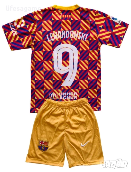 Детско - юношески футболен екип Барселона Левандовски Barcelona Lewandowski , снимка 1