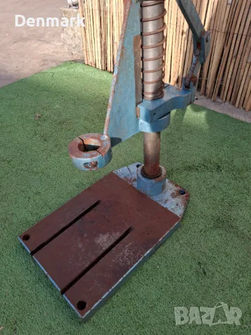 Голяма масивна стойка за бормашина , снимка 3 - Бормашини - 49938396