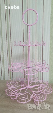 Поставка за мъфини и сладкиши, метална, на три нива