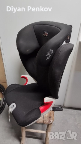 Britax Столче за кола - Römer KIDFIX SL Cosmos Black, снимка 2 - Столчета за кола и колело - 52774095