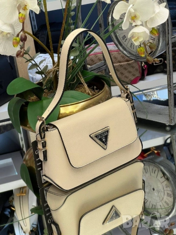 чанти guess, снимка 4 - Чанти - 51456178