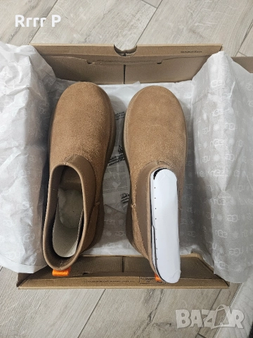 UGG - Велурени зимни боти Classic Mini Dipper Бежов цвят, снимка 9 - Дамски боти - 52915382