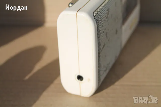 Радио ''Sony ICF-380'' , снимка 4 - Радиокасетофони, транзистори - 49404895