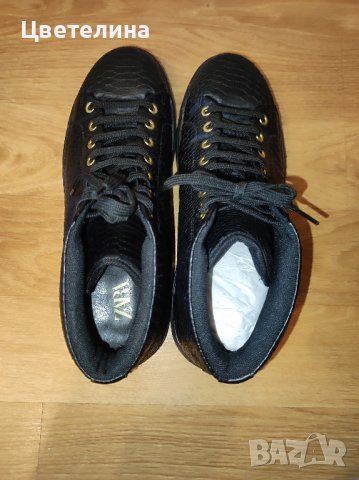 Мъжки високи кецове ZARA със змийски принт размер 43 цена 50 лв., снимка 5 - Кецове - 43981770