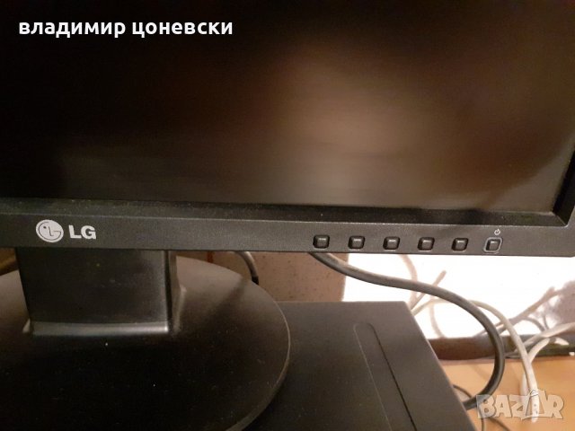 Малкоизползван монитор  LG за компютър Flatron, снимка 9 - За дома - 39604912