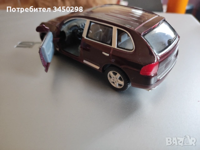Метална количка Порше Кайен, снимка 5 - Коли, камиони, мотори, писти - 53571518