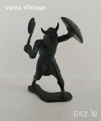 Войници. Викинг с брадва и щит (ДЗИ) СССР., снимка 3 - Колекции - 50796998