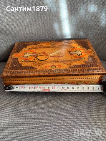 Българска дървена пирографирана етно кутия за цигари-9, снимка 2 - Антикварни и старинни предмети - 43996296