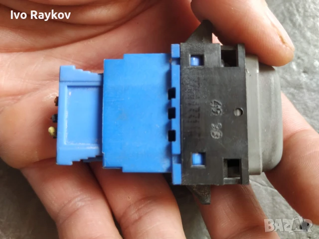 Бутони стъкла за Renault , снимка 6 - Части - 51053338