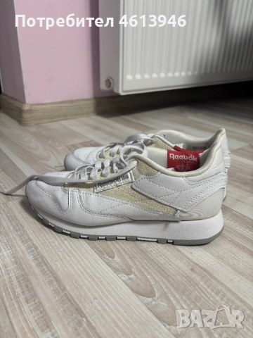 Бели маратонки Reebok, снимка 2 - Маратонки - 52444804