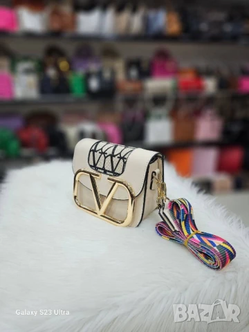 чанти valentino garavani 