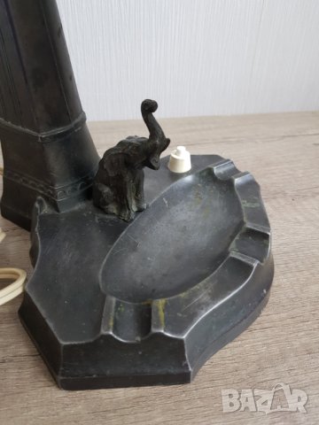 Стара настолна лампа с пепелник, снимка 2 - Антикварни и старинни предмети - 40483551