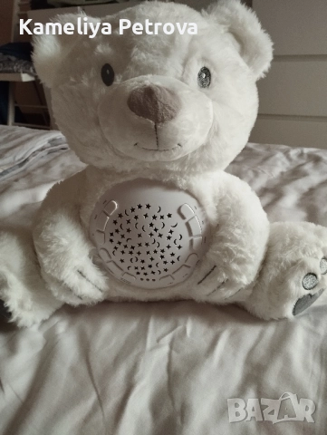 FREE2PLAY Играчка с проектор и музика МЕЧЕ БЯЛО 