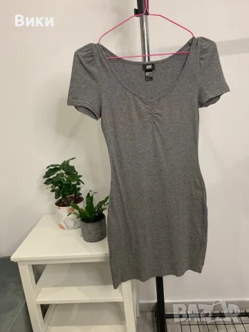 Рокля в размер S/M, снимка 3 - Рокли - 47301654