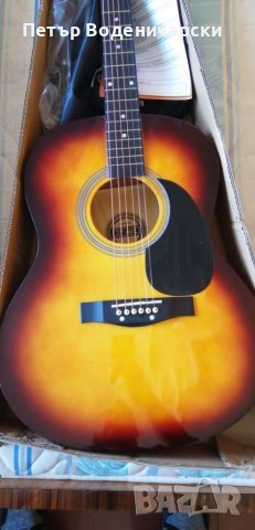 Нова Класическа китара (акустична) Нов внос и прекрасен звук Изпращам с куриер до адрес и опция прег