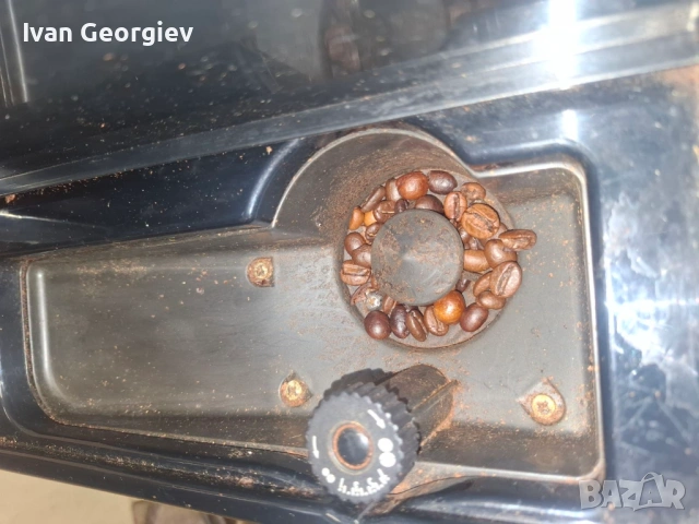 Кафемашина Делонги, delonghi magnifica esam 4200s , снимка 7 - Кафемашини - 53099467