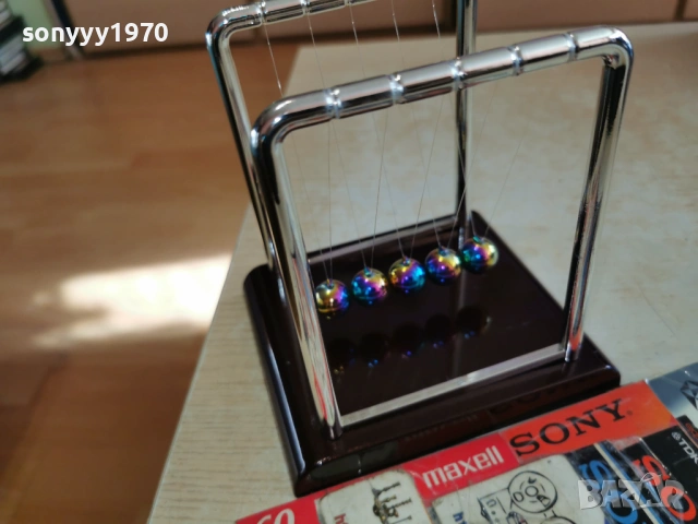 Люлката на Нютон-ХАМЕЛЕОН ТОПЧЕТА ОТ МЕТАЛ 1501261740, снимка 17 - Колекции - 53112369