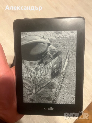 Четец Amazon Kindle Paperwhite Подсветка, 10th generation 2019, 8gb памет, с оригинален калъф , снимка 7 - Електронни четци - 52551733
