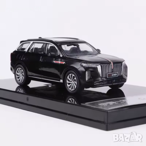 Hongqi E-HS9 2025 - мащаб 1:64 на XCARTOYS моделът е нов в PVC дисплей-кейс, снимка 2 - Колекции - 52311827