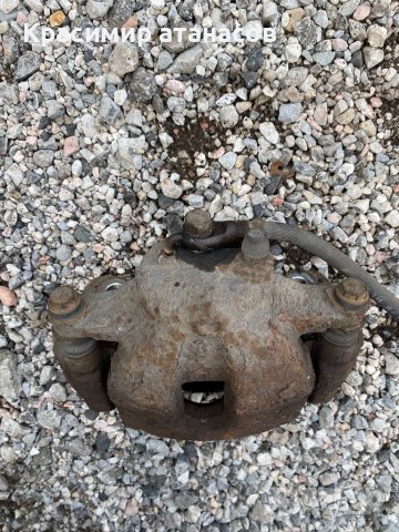 Спирачен апарат преден ляв за Тойота Аурис.2007-2012г, снимка 2 - Части - 44117977